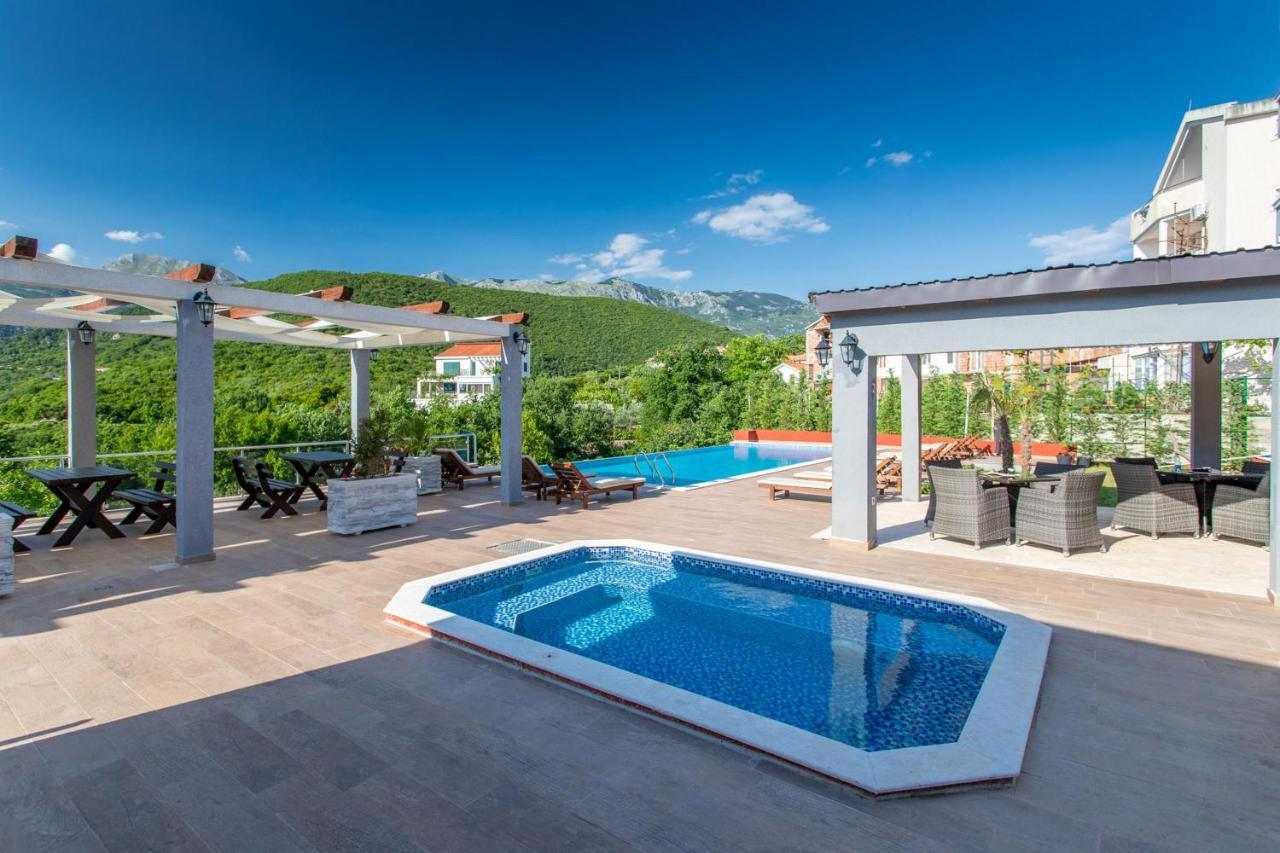 Resort Bevilacqua Budva Bagian luar foto