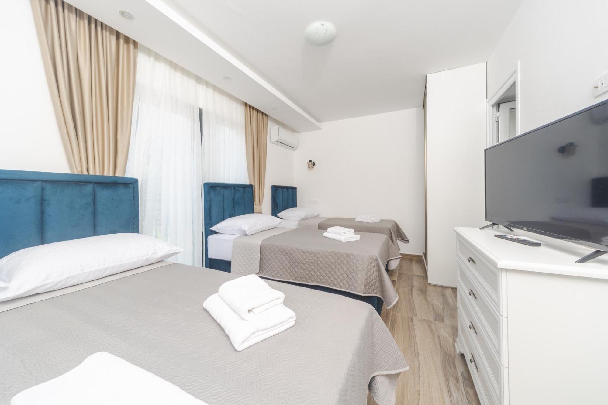 Resort Bevilacqua Budva Bagian luar foto
